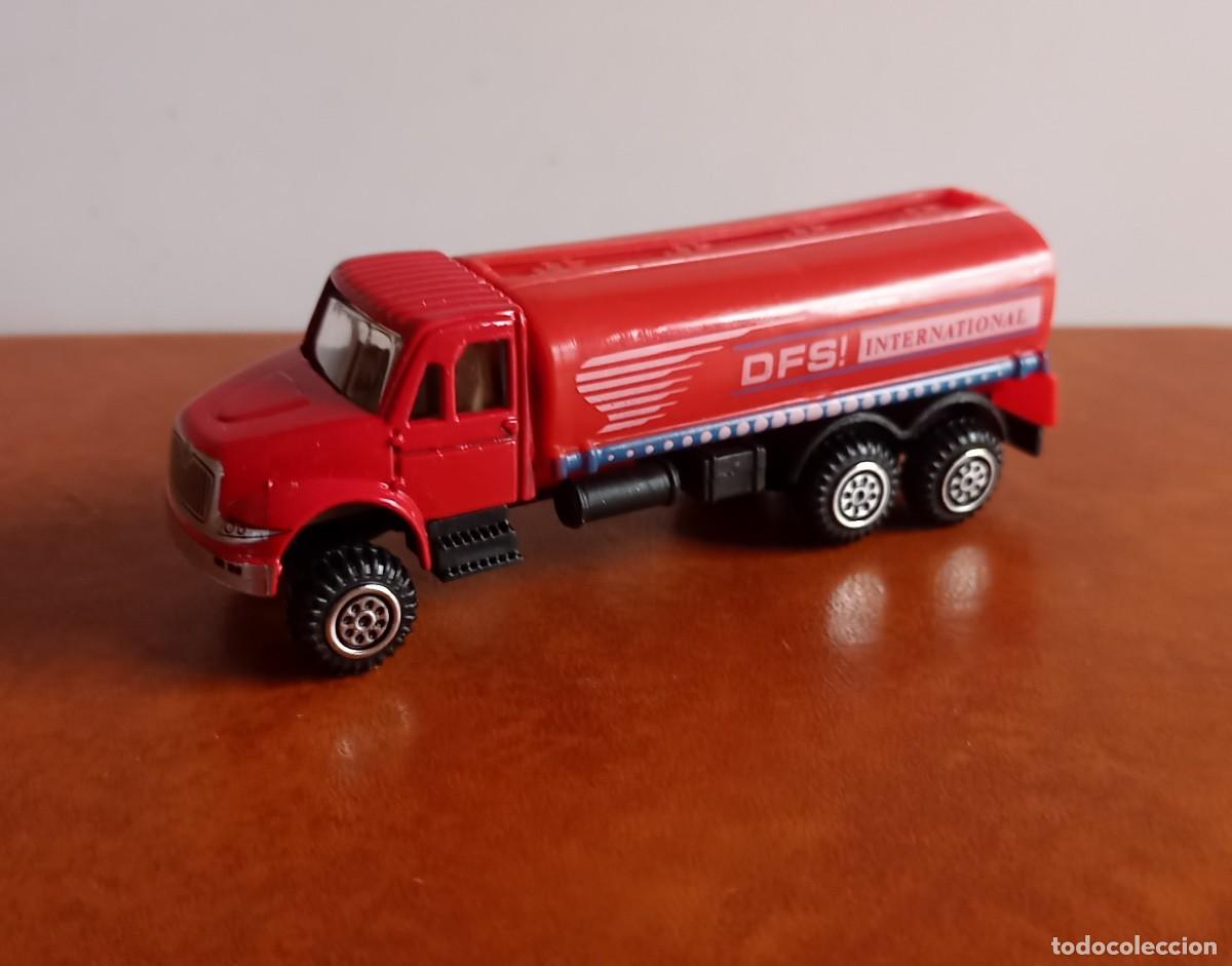 Coches a escala: Miniatura cami&atilde;o cisterna dos Bombeiros