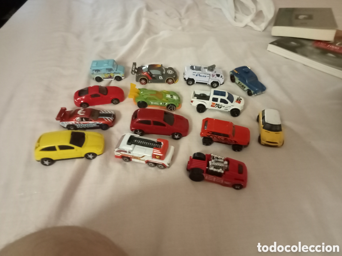 Coches a escala: Coches de juguete a escala buen estado