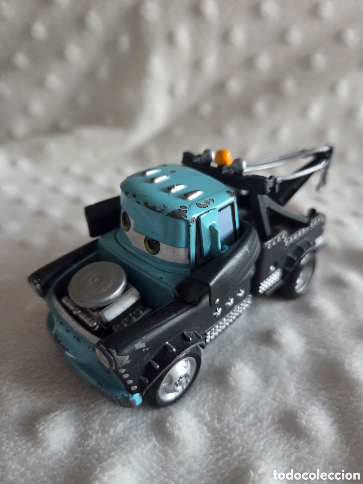 Coches a escala: Coche cars pelicula disney pixar mate heavy metal