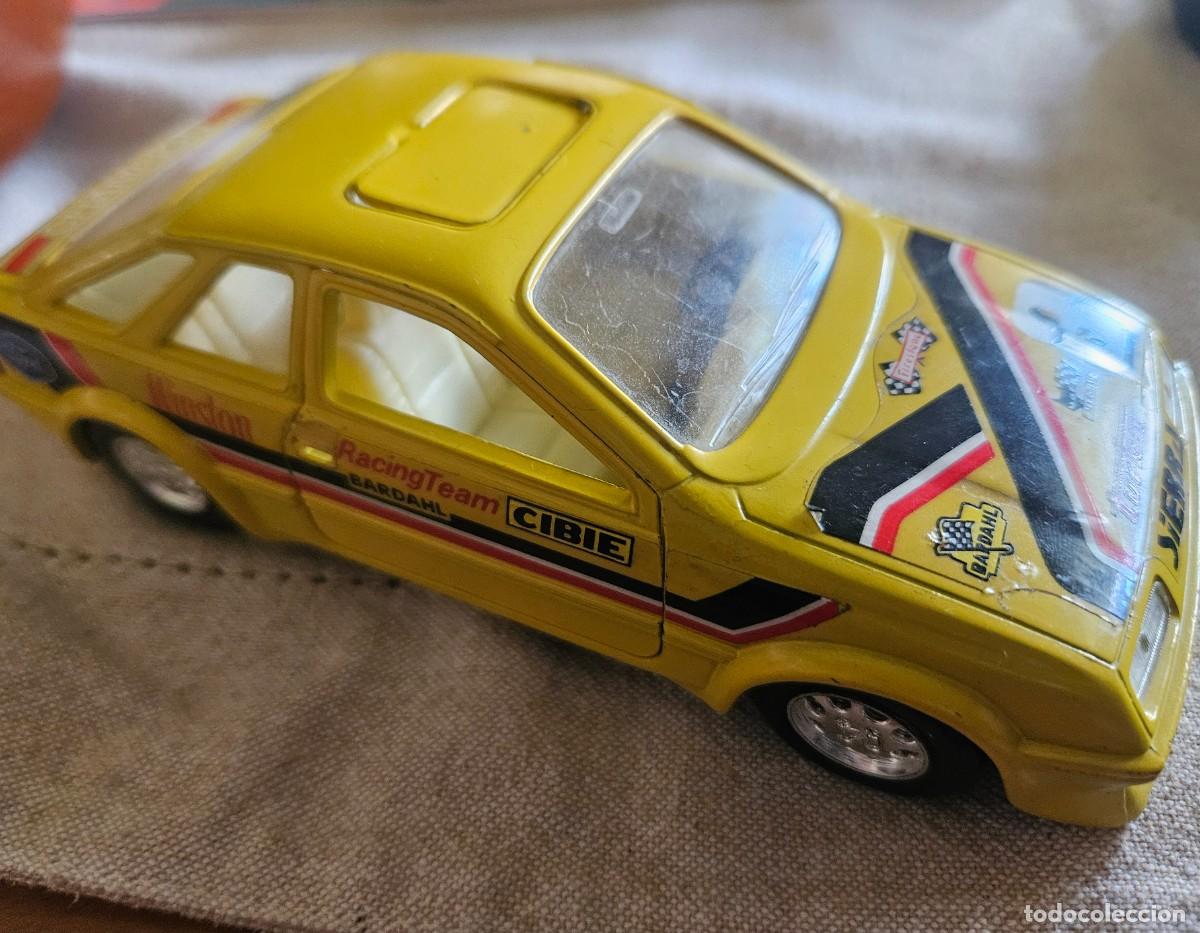 Coches a escala: Ford Sierra XR4I XR 4I Mira 1/25 ref. 1009 amarillo dif&iacute;cil raro