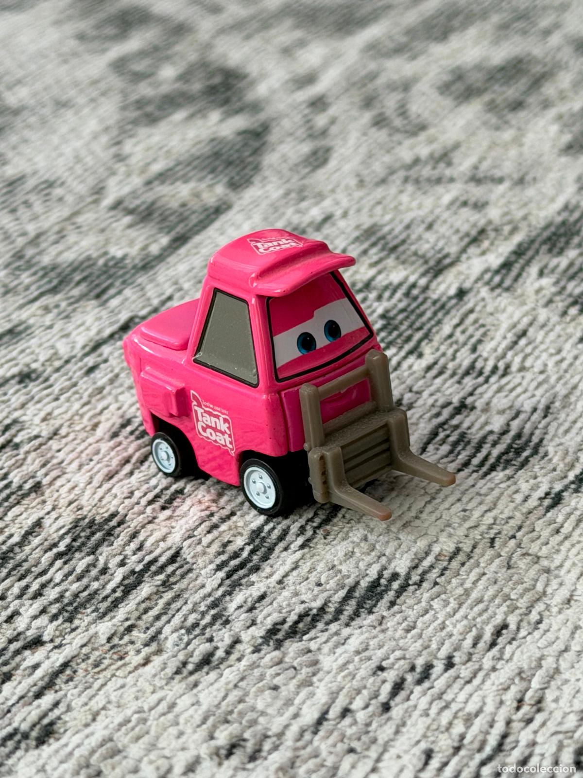 Coches a escala: FIGURA COCHE MET&Aacute;LICO - DISNEY PIXAR CARS - TANK COAT ROSA