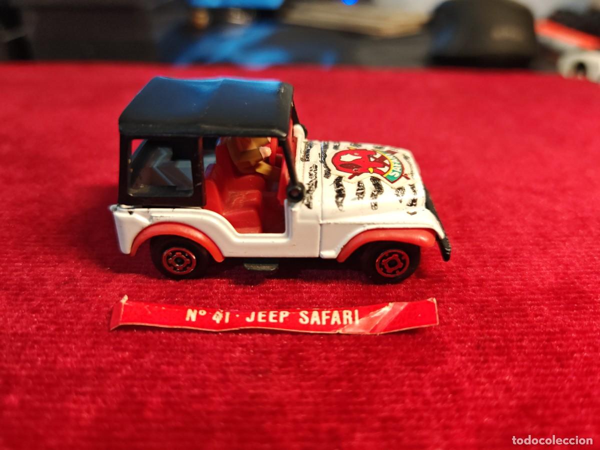 Coches a escala: jeep willys safari #41. guisval .metal 1/64. made in spain