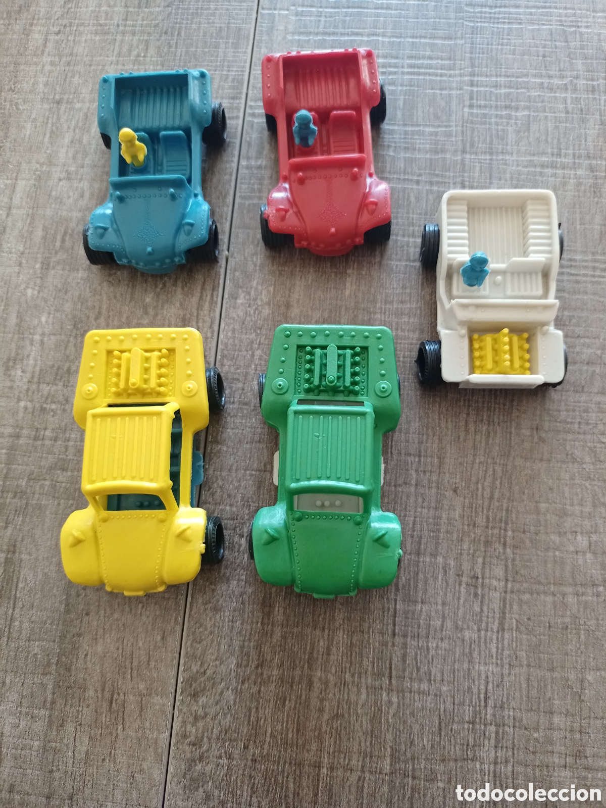 Coches a escala: 5 coches de pl&aacute;stico tipo vam juguetes de kiosco originales a&ntilde;os 70 80