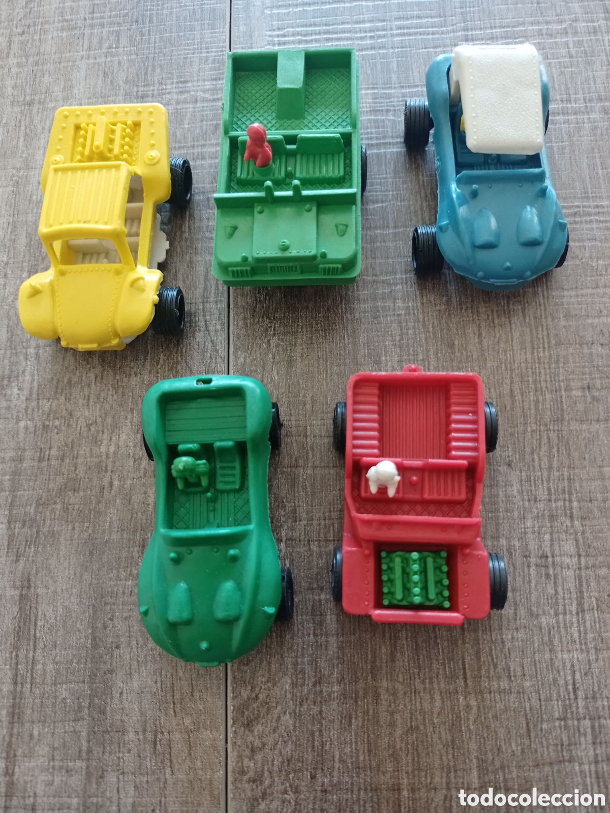 Coches a escala: 5 coches de pl&aacute;stico juguetes de kiosco tipo vam originales a&ntilde;os 70 80