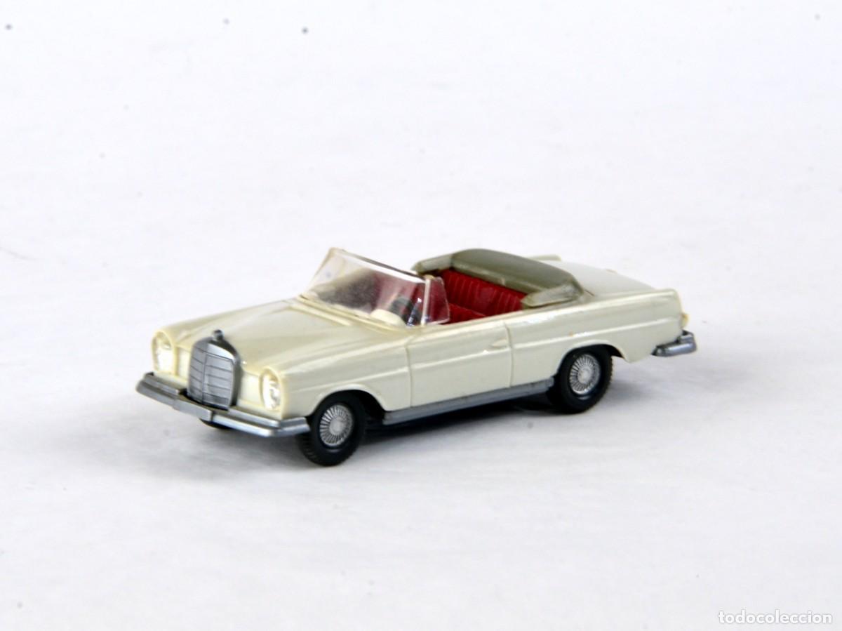 Coches a escala: Wiking Escala 1:87 H0 Antiguo Mercedes Benz 280SE Cabrio 1973 - 76 Blanco