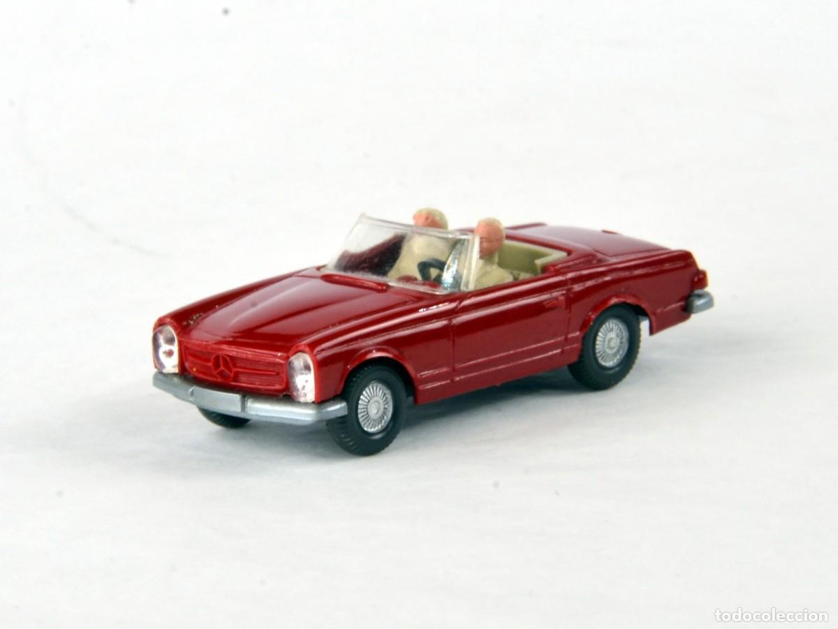 Coches a escala: Wiking Escala 1:87 H0 Antiguo Mercedes Benz 230SL con Figuras 1965 - 78