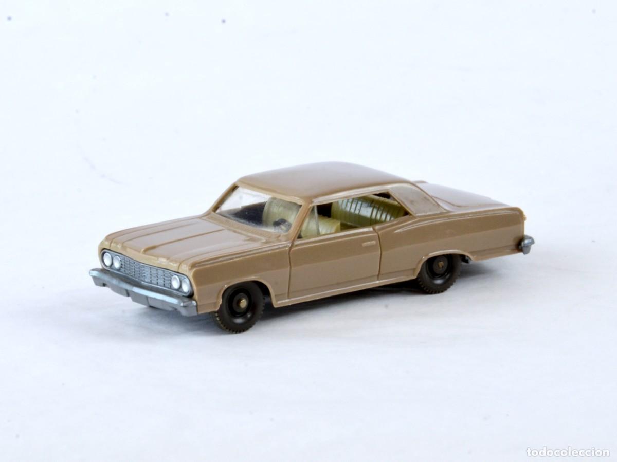 Coches a escala: Wiking Escala 1:87 H0 Antiguo Chevrolet Malibu &rdquo;Olivgrau&rdquo; 1966 - 68