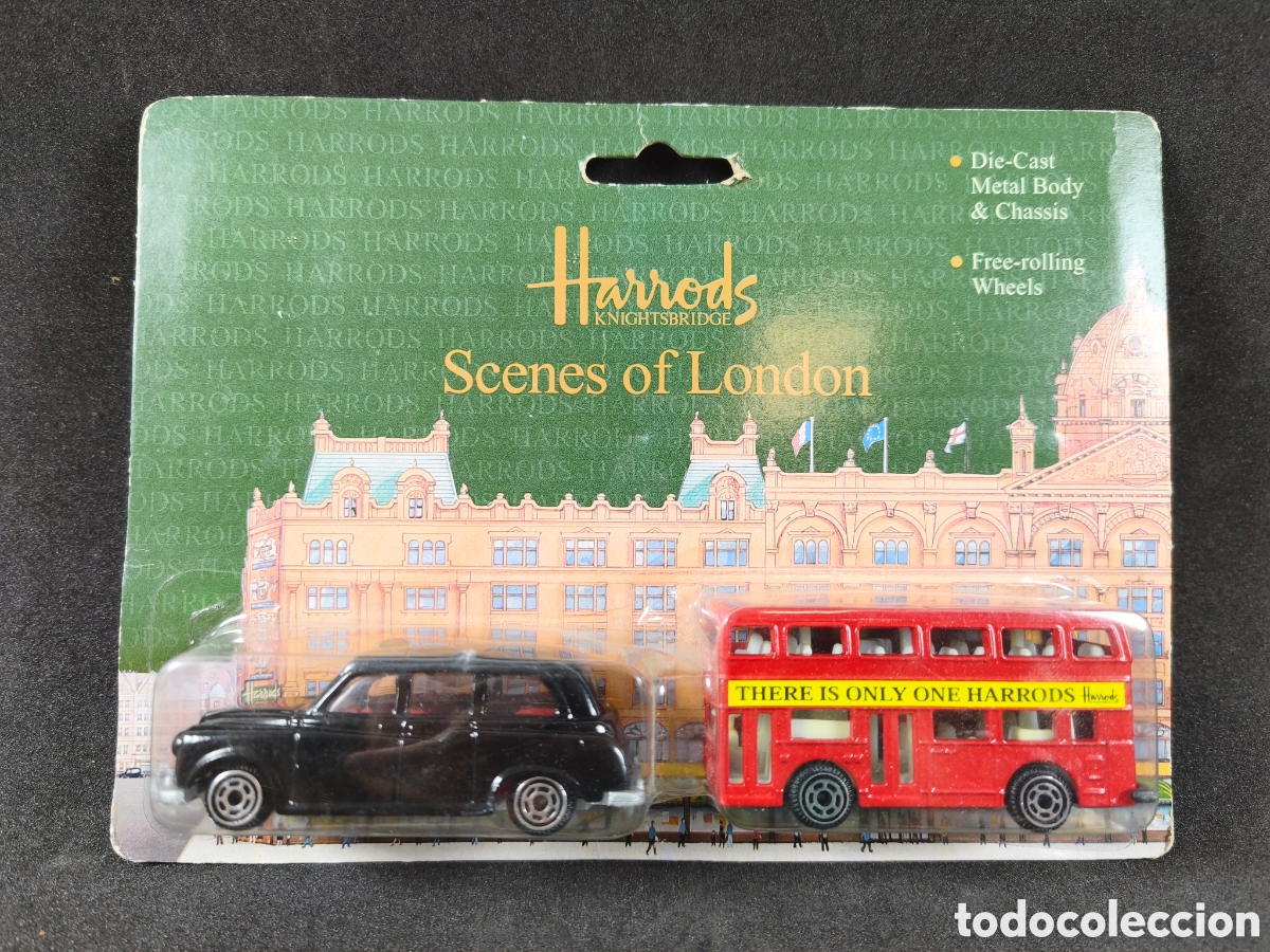 Coches a escala: Harrods scenes of London black taxi y double decker bus