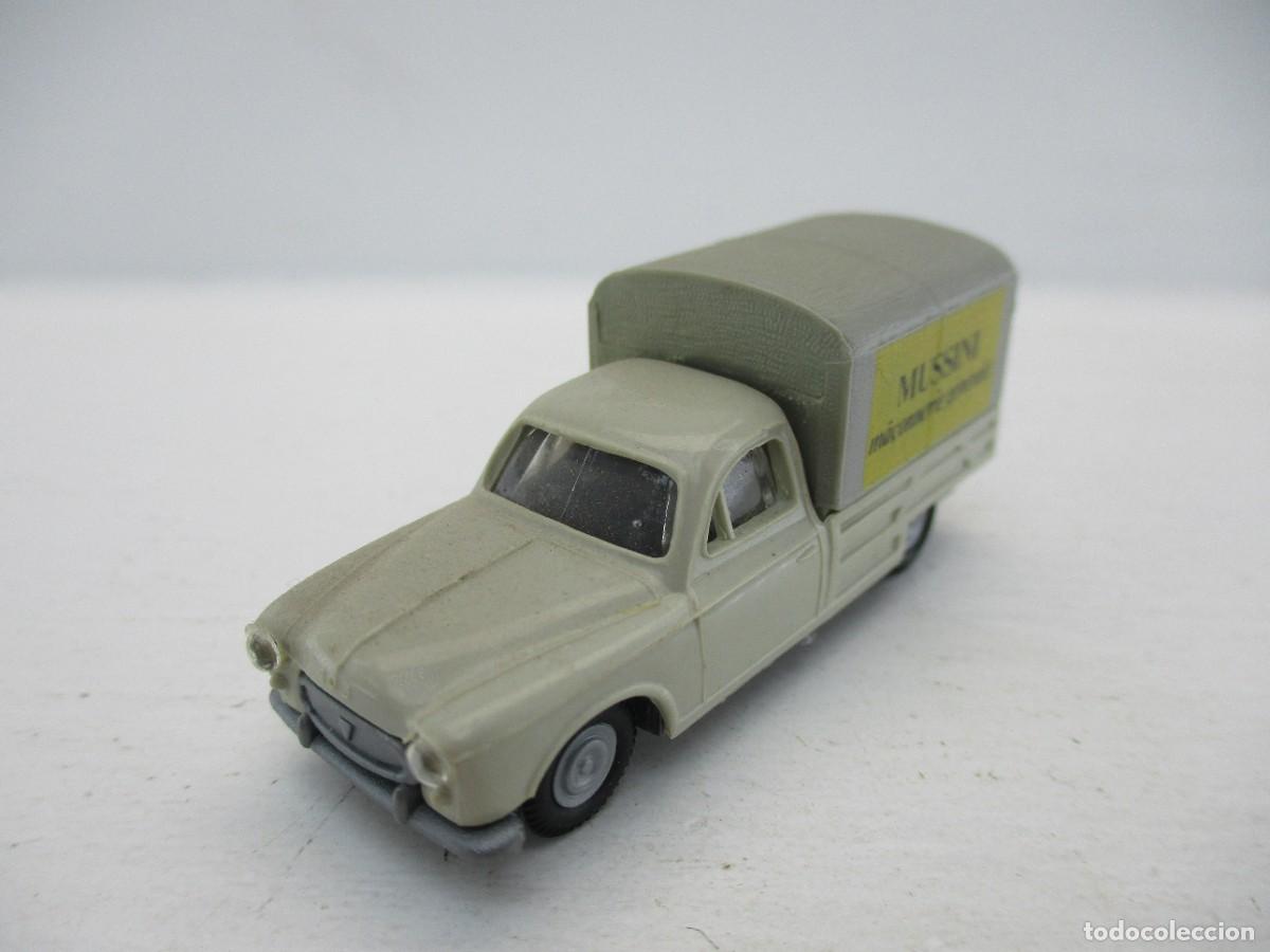 Coches a escala: COCHE ESCALA 1:87 REF B2