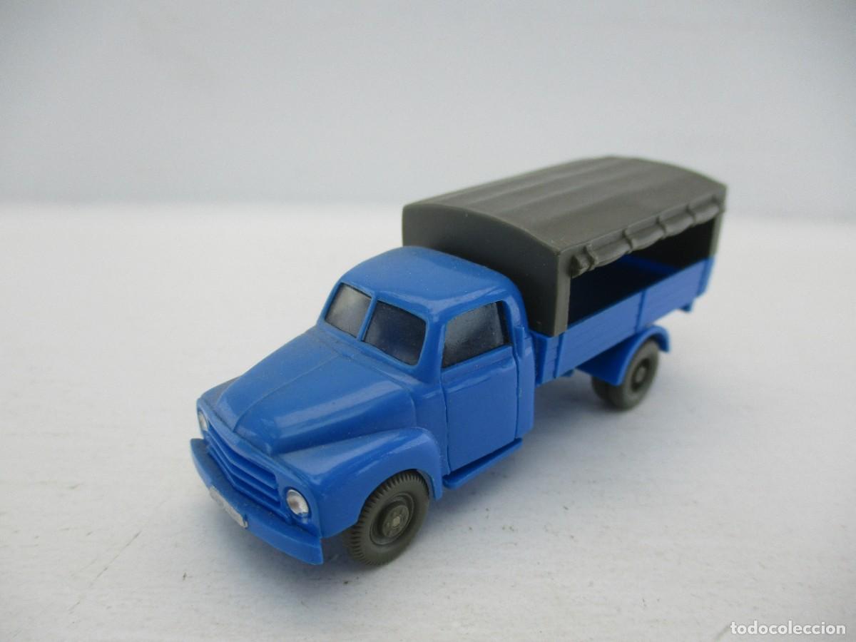 Coches a escala: COCHE ESCALA 1:87 REF B2