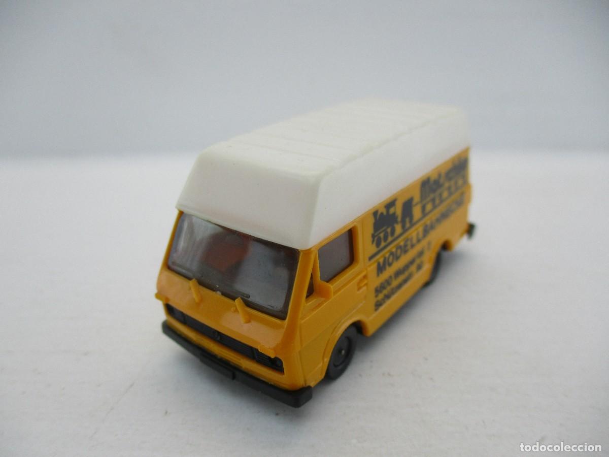 Coches a escala: COCHE ESCALA 1:87 REF B2
