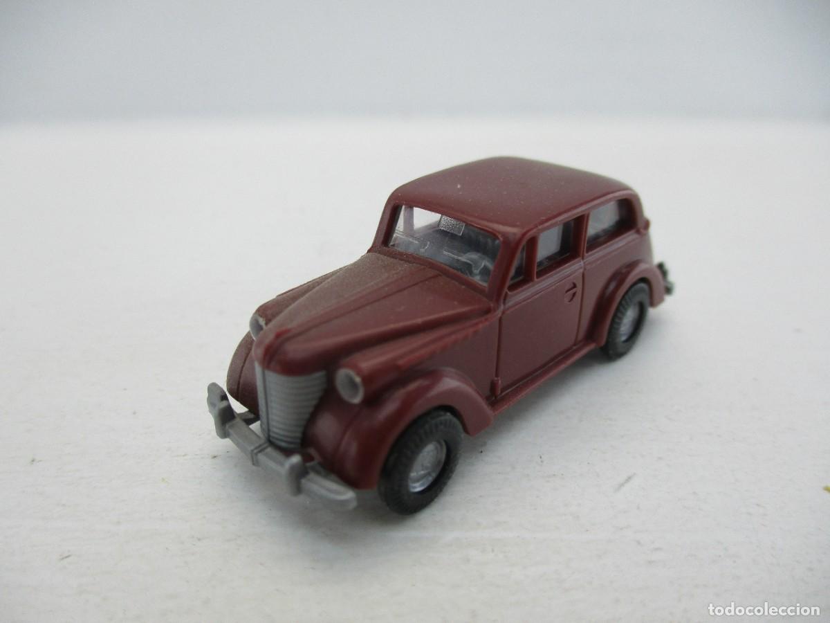 Coches a escala: COCHE ESCALA 1:87 REF B2