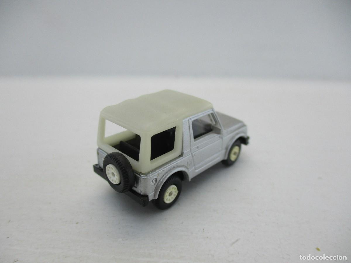 Coches a escala: COCHE ESCALA 1:87 REF B4 - Foto 2