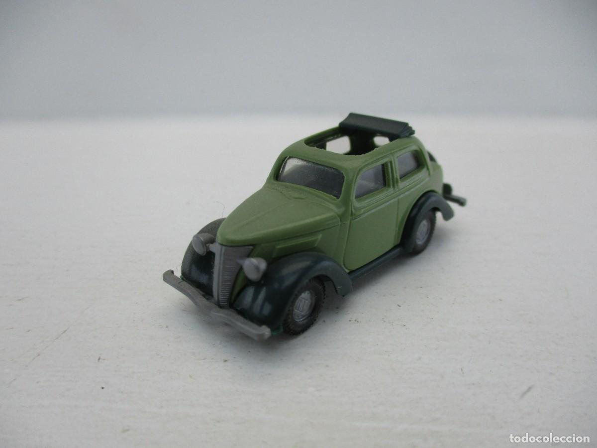 Coches a escala: COCHE ESCALA 1:87 REF B4