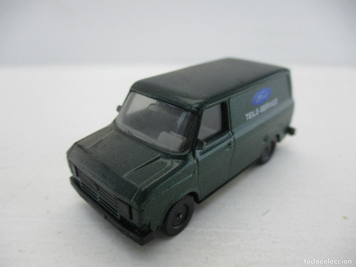 Coches a escala: COCHE ESCALA 1:87 REF B4