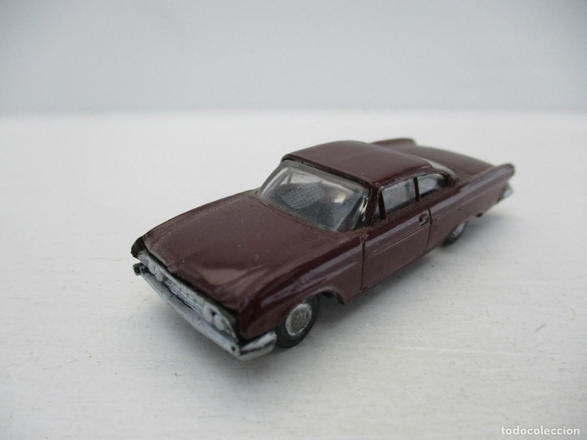 Coches a escala: COCHE ESCALA 1:87 REF B4