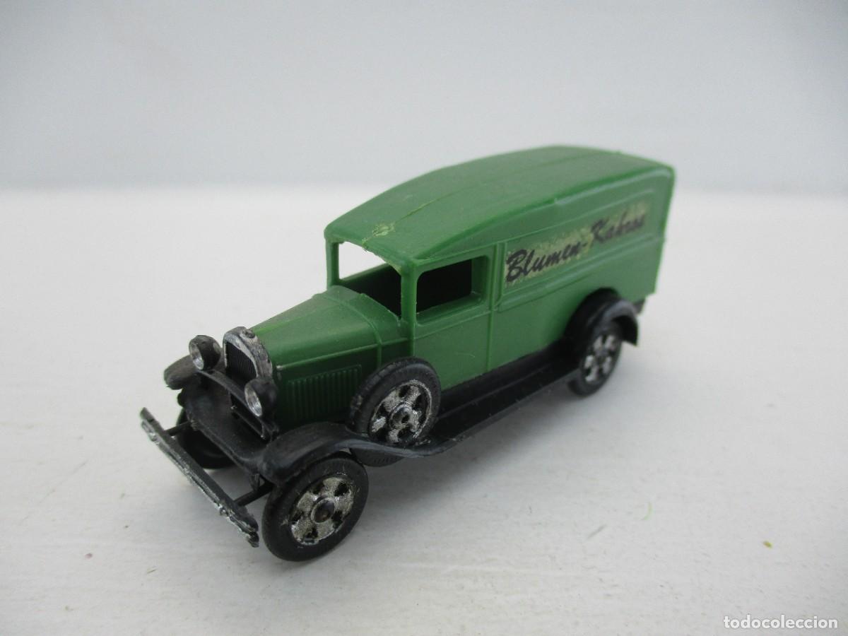 Coches a escala: COCHE ESCALA 1:87 REF B4