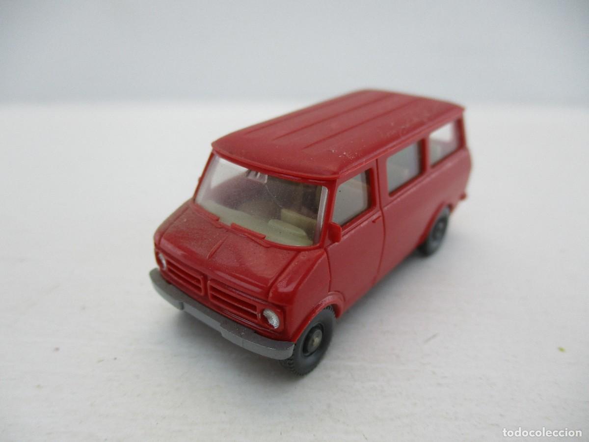 Auto in scala: COCHE ESCALA 1:87 REF B4