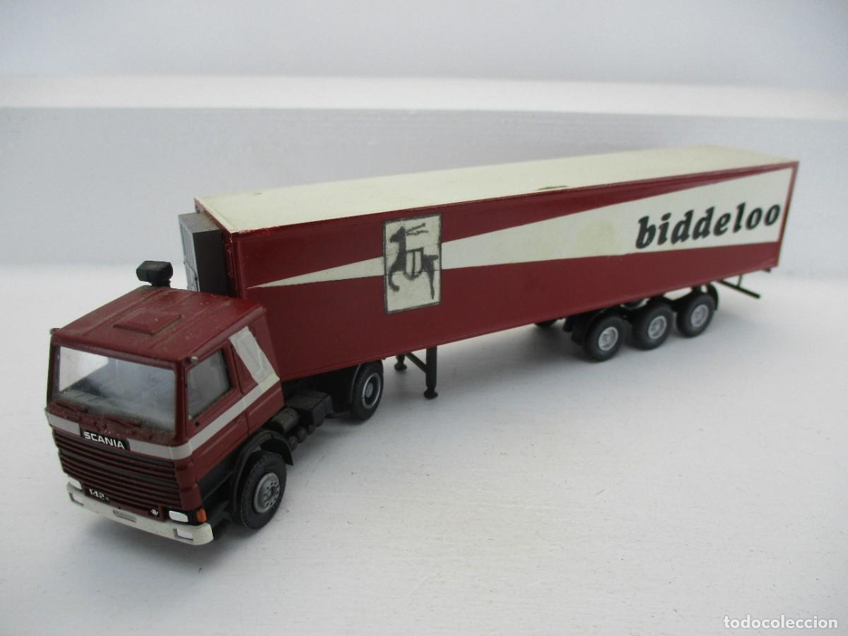 Auto in scala: CAMION HERPA 1:87 REF LE