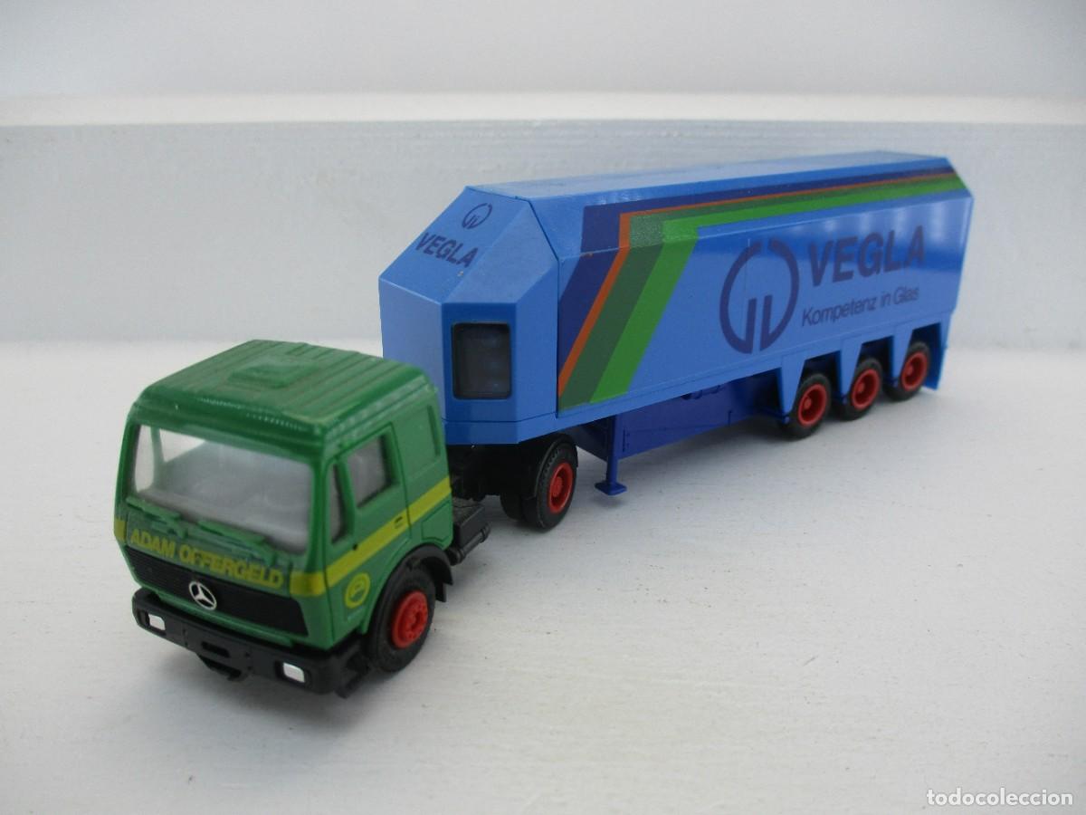 Auto in scala: CAMION HERPA 1:87 REF LF