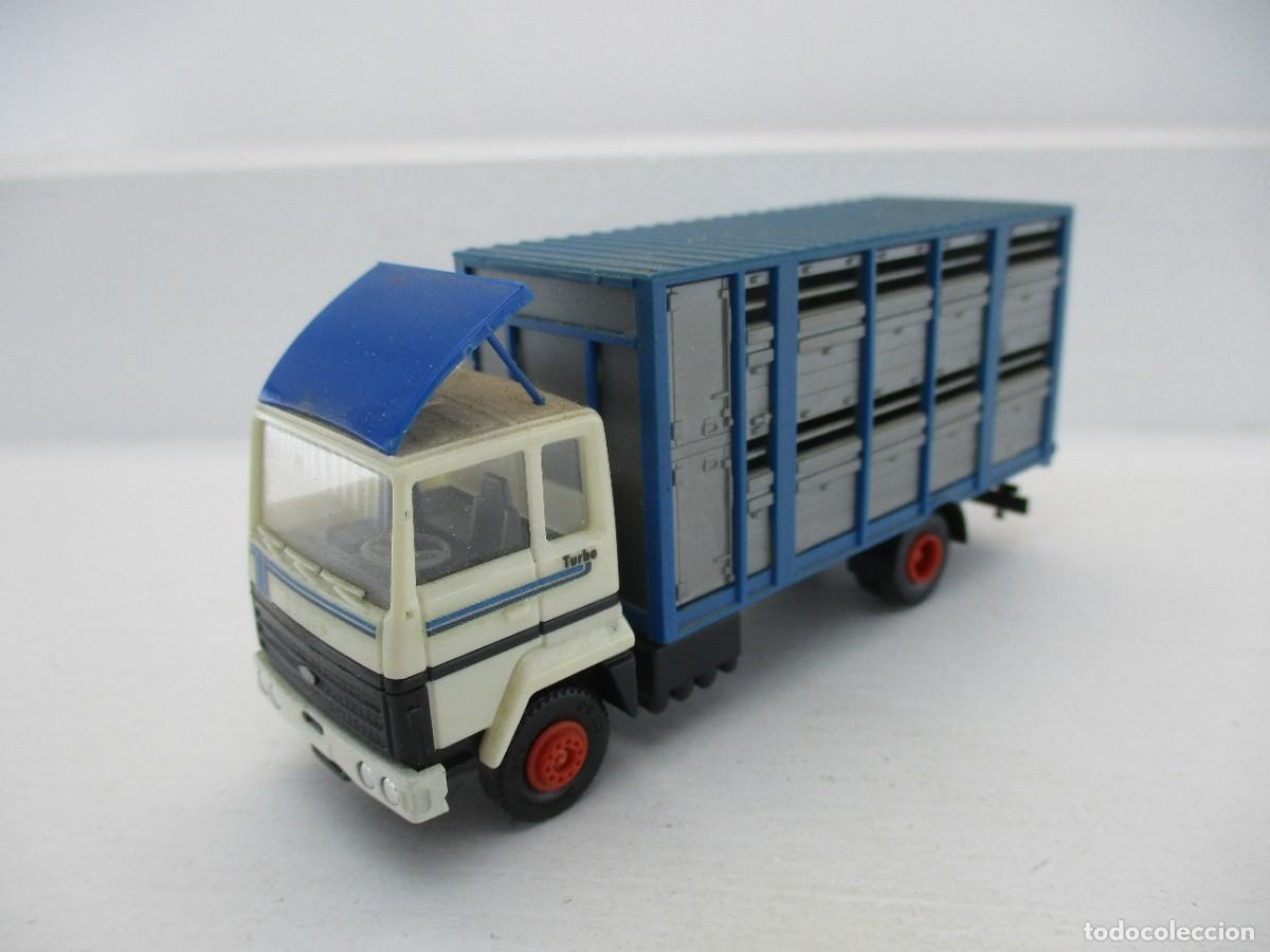 Coches a escala: CAMION ESCALA 1:87 REF LJ