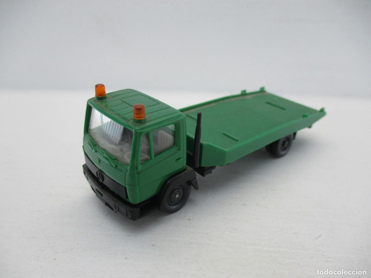 Coches a escala: EXCAVADORA ESCALA 1:87 REF LK