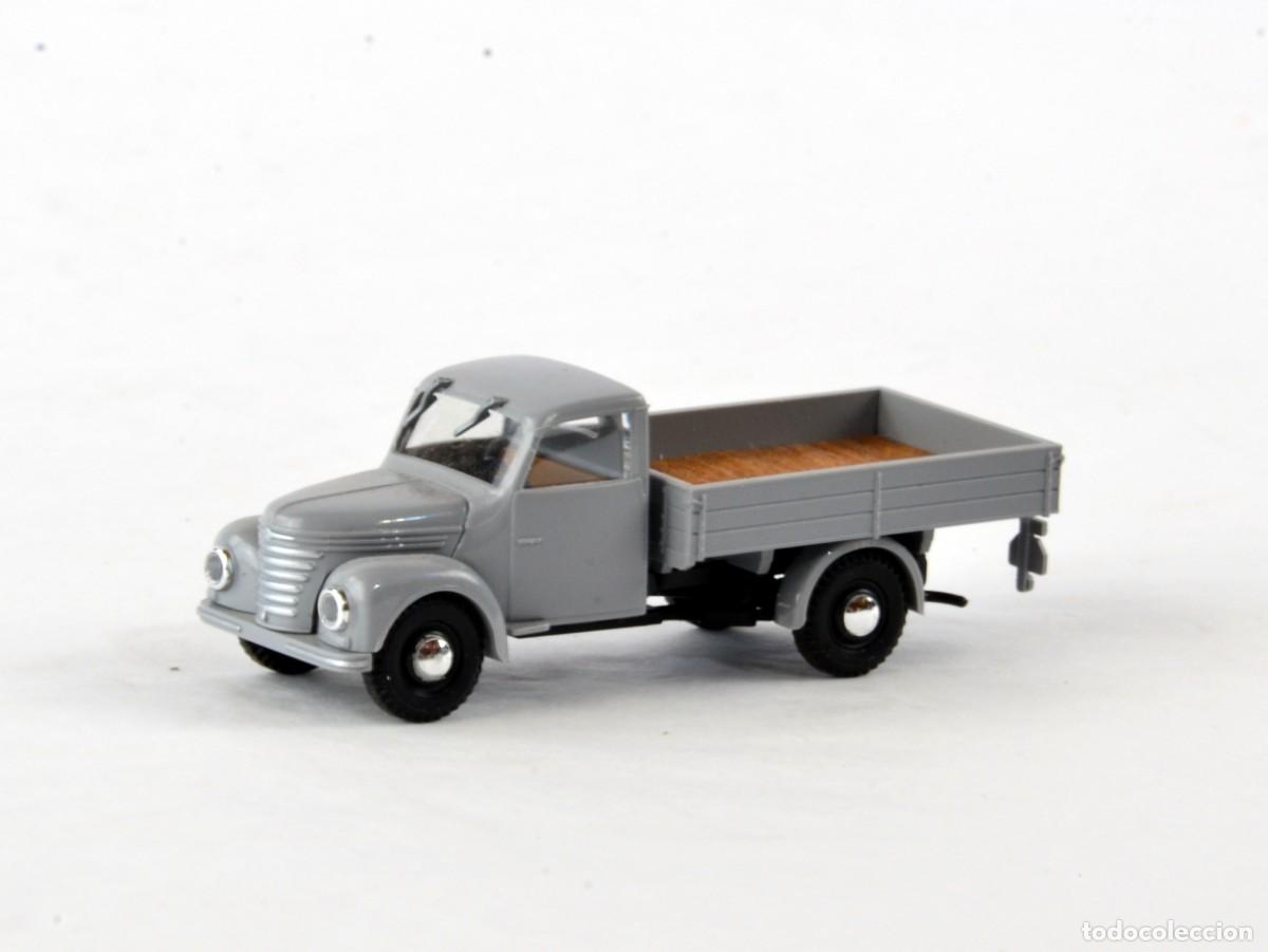 Coches a escala: Busch Escala 1:87 H0 Framo V901/2 Plataforma Gris Impecable con Caja