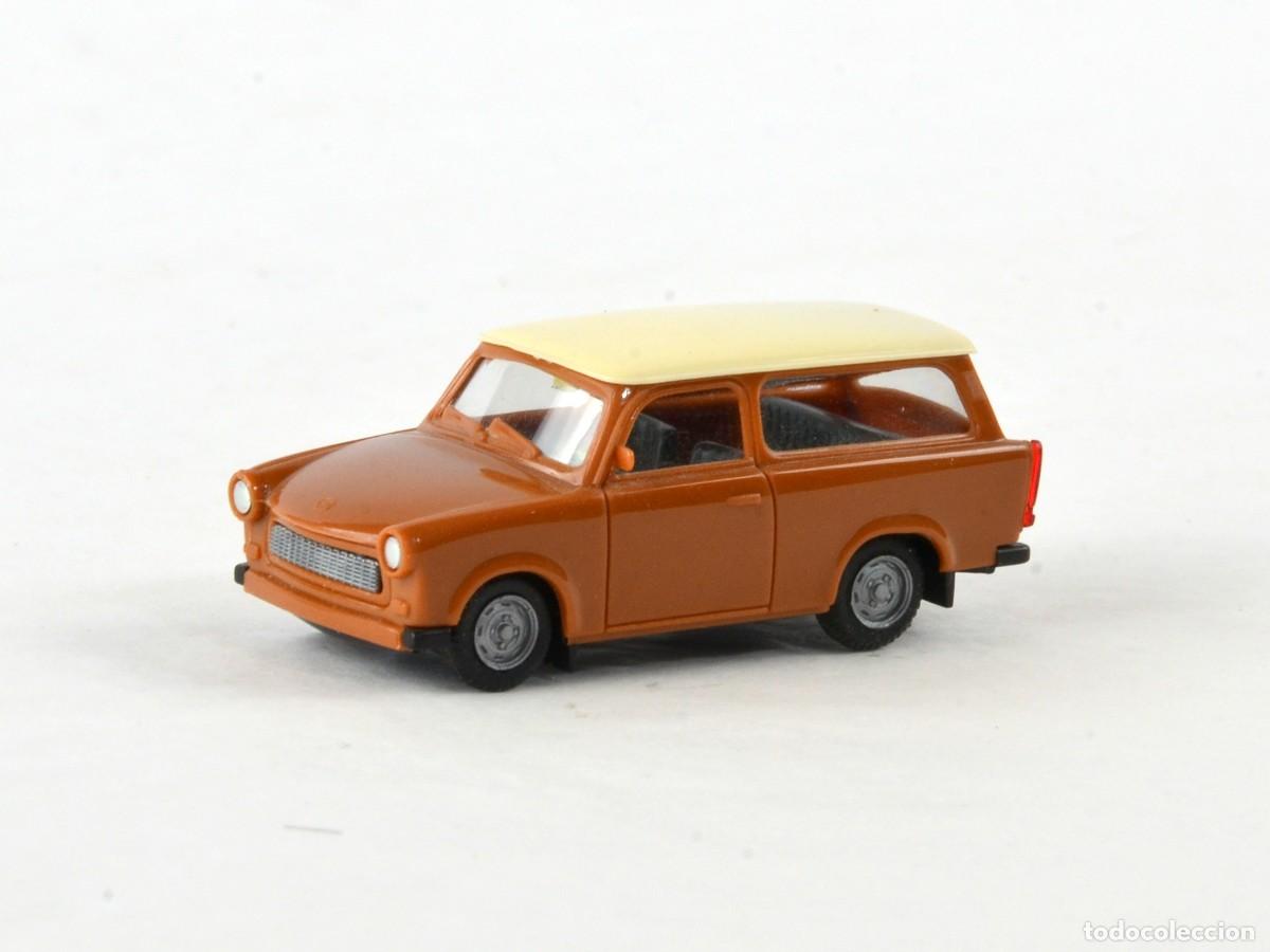 Coches a escala: Herpa Escala 1:87 H0 Trabant 601S Universal Bicolor con Caja