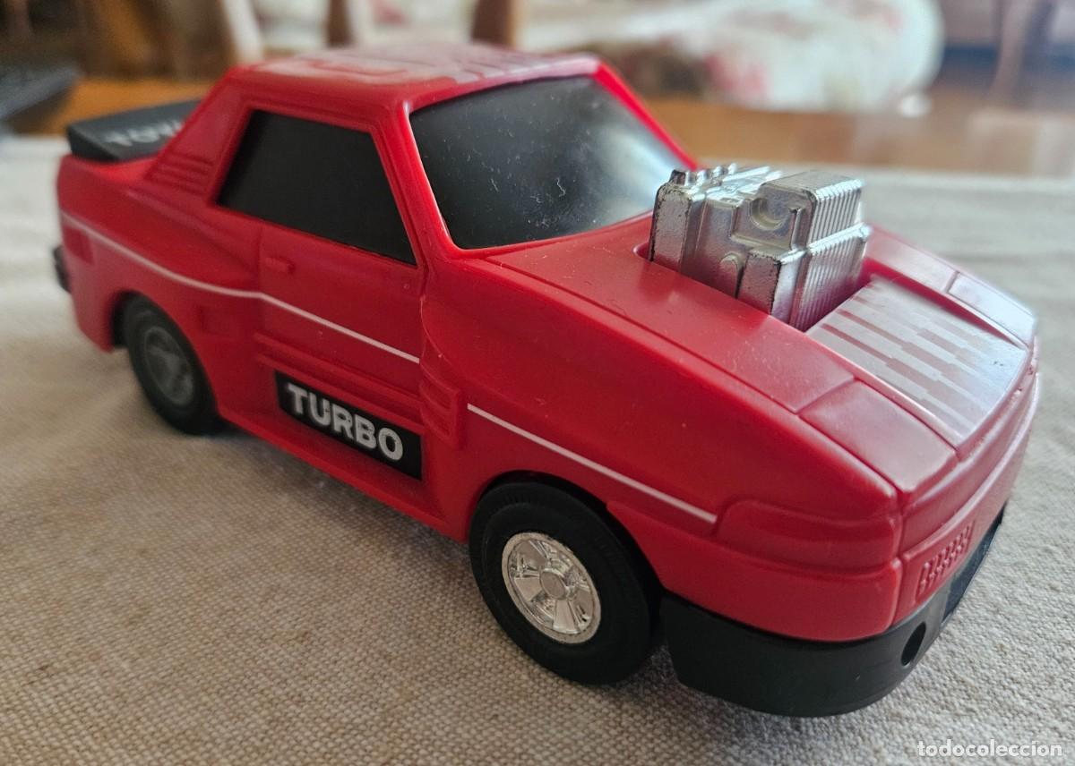 Coches a escala: Toyota MR2 Turbo propulsi&oacute;n a cuerda - marca Soma - pl&aacute;stico - finales de los 80