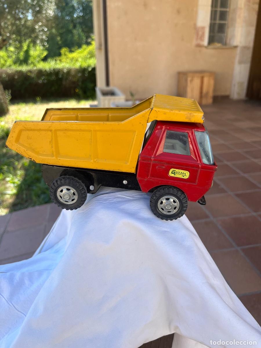 Coches a escala: Gozan, cami&oacute;n volquete hierro