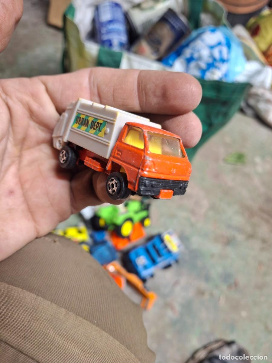 Coches a escala: Antigua maqueta coche juguete escala metal pl&aacute;stico Miniatura Toyota Dyna furgoneta Urban DEPT