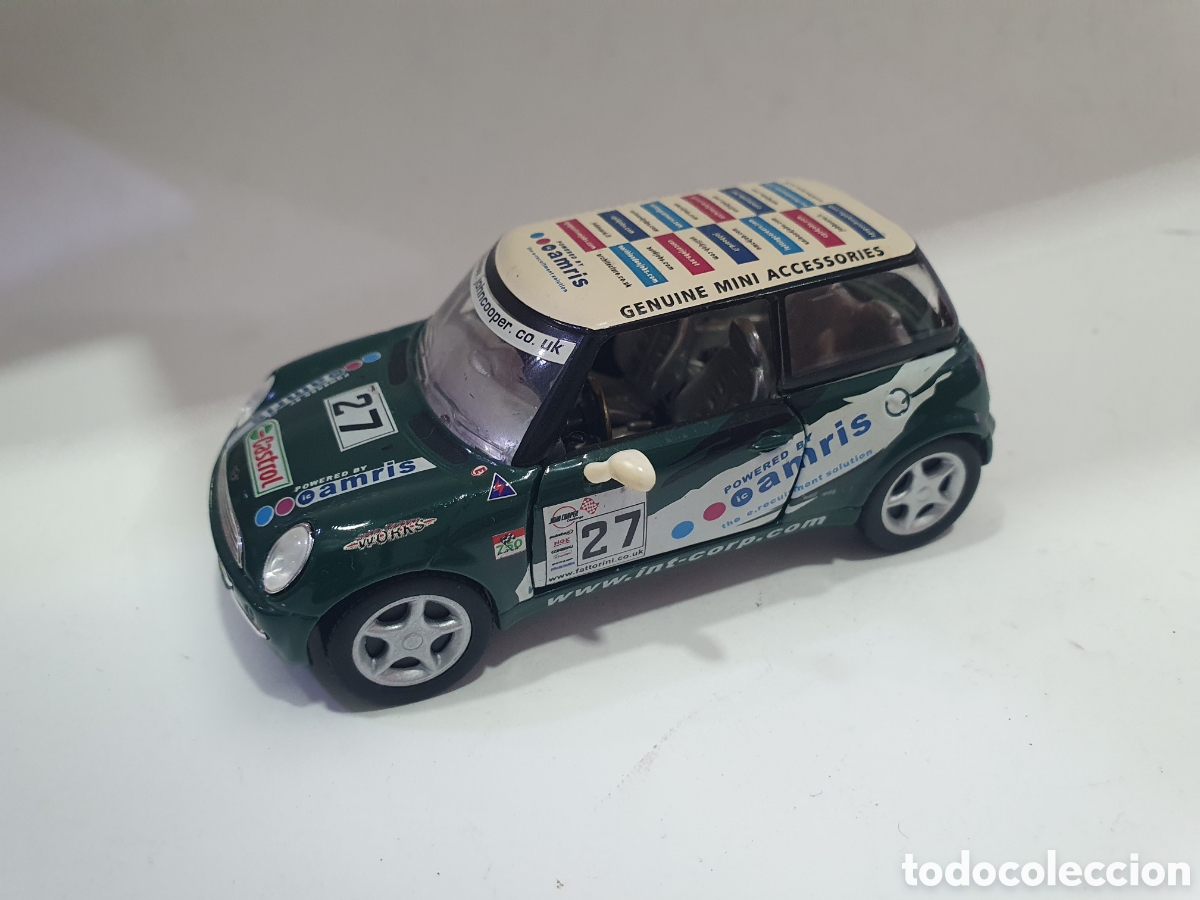 Auto in scala: Mini Cooper High Speed. (L132)