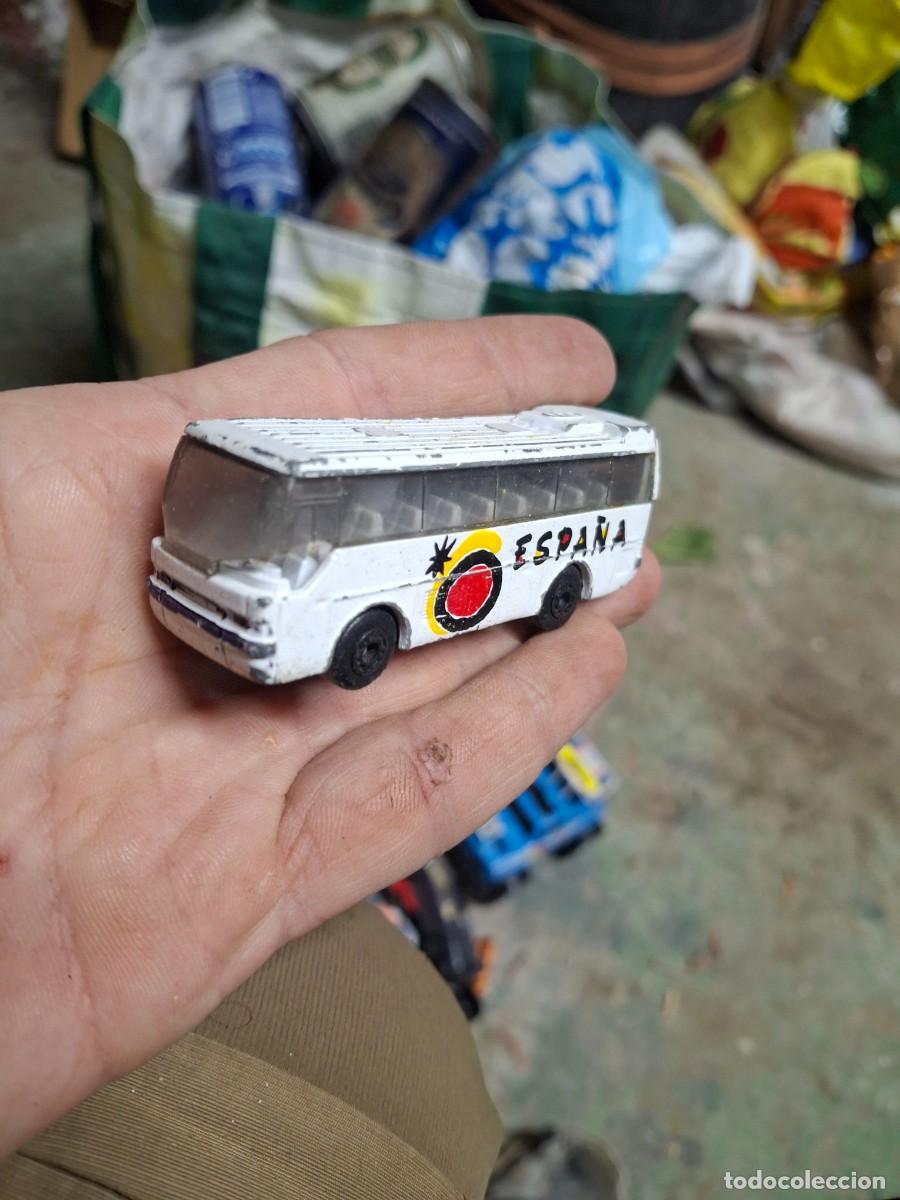 Coches a escala: Antiguo coche juguete miniatura escala autob&uacute;s Matchbox Ikarus Coach 1986 1/140