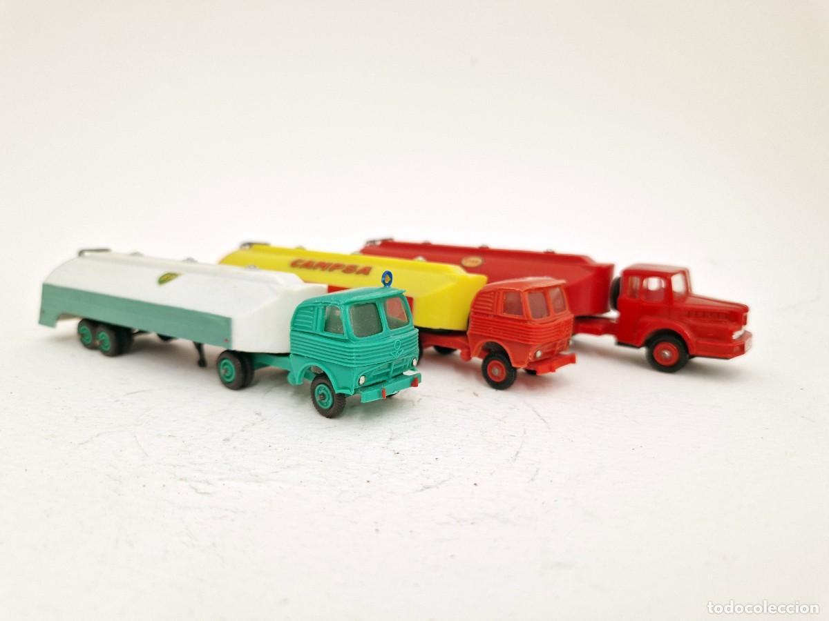 Model Cars: LOTE TRES CAMIONES CISTERNA FRUEHAUF PEGASO BARAJAS Y UNIC MINI CARS ANGUPLAS VINTAGE