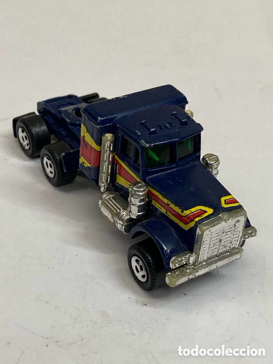 Coches a escala: miniatura coleccionable de un cami&oacute;n tipo Kenworth fabricada por la marca espa&ntilde;ola Guisval1980