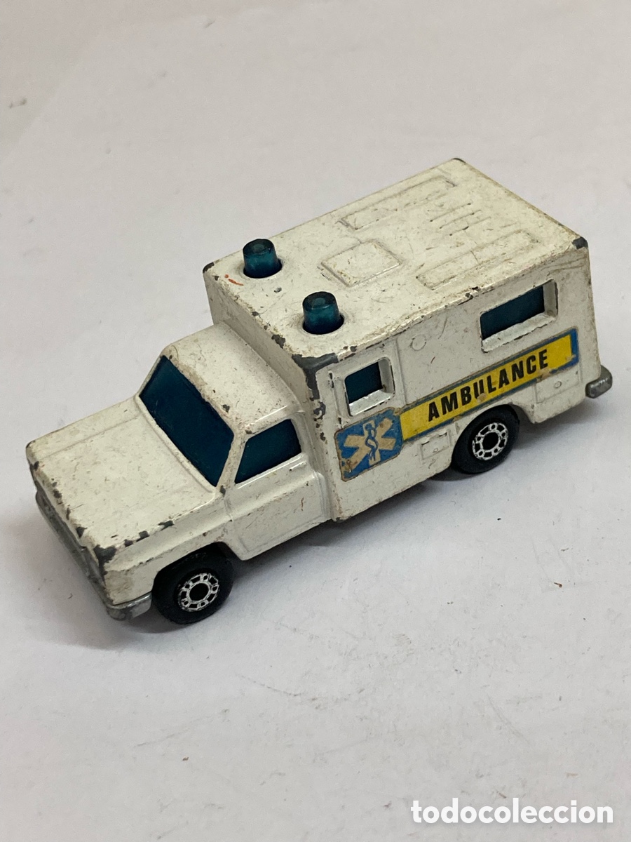 Coches a escala: coche de juguete Matchbox Superfast No. 41 Ambulance de la marca Lesney, fabricado en Inglaterra