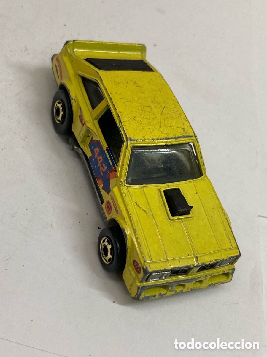 Coches a escala: Miniatura Hot Wheels Flat Out 442 amarillo, lanzado originalmente en 1978