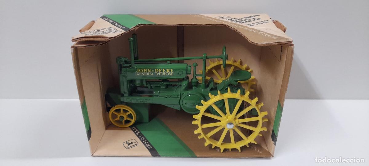 Coches a escala: TRACTOR JOHN DEERE A&Ntilde;O 1934 . EDICION ESPECIAL 50 ANIVERSARIO . ESCALA 1/ 16 . CAJA ORIGINAL