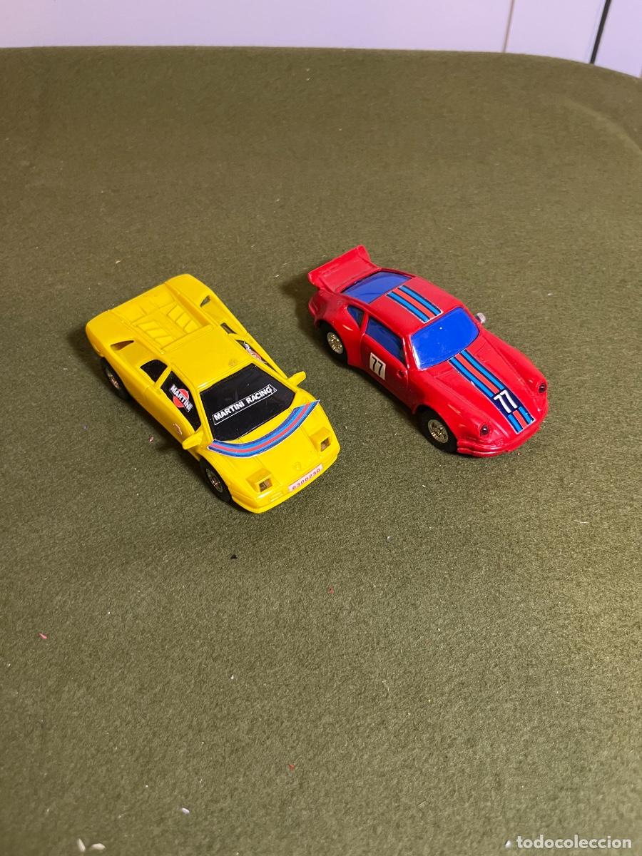 Coches a escala: Lote 2 coches Slot HO Lamborghini Diablo y Porsche 911 Martini Racing escala micro Made in China a&ntilde;o