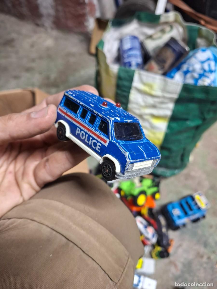 Coches a escala: FURGON POLICE 279 MAJORETTE ESCALA 1:65