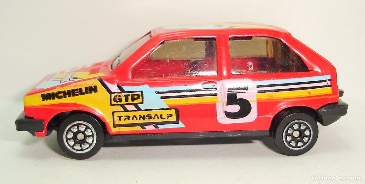 Auto in scala: ANTIGUO SEAT IBIZA GUISVAL MADE IN SPAIN ESCALA 1:64