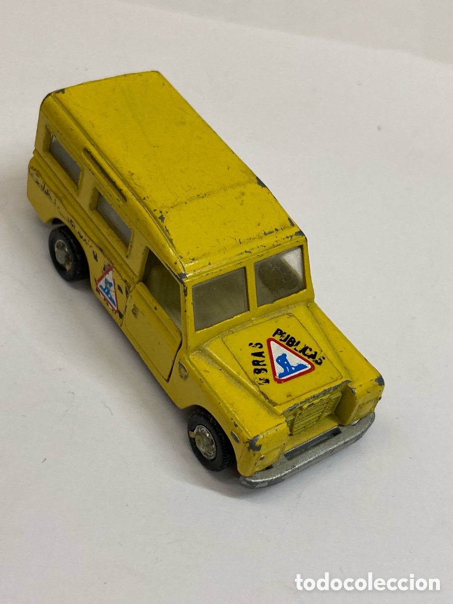 Coches a escala: Miniatura coche de juguete Land Rover Obras P&uacute;blicas fabricado por la marca espa&ntilde;ola Mira.