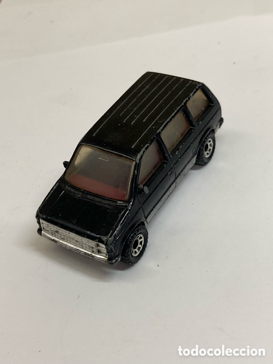 Coches a escala: Matchbox 1984 Dodge Caravan vintage a escala 1:60, modelo MB-68.
