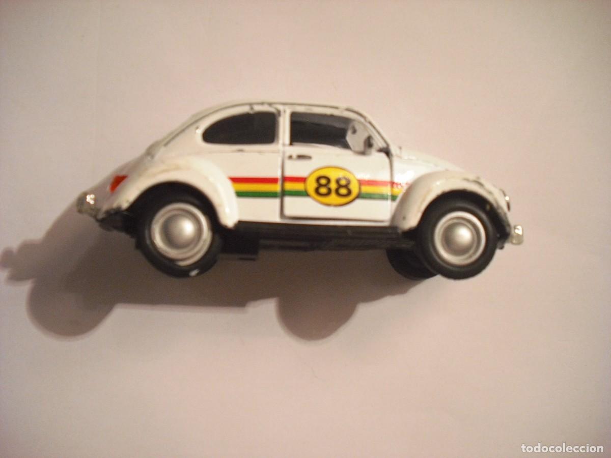Modellautos: COCHE CLASICO ESCARABAJO N. 88 . LAS PUERTAS DELANTERAS SE ABREN