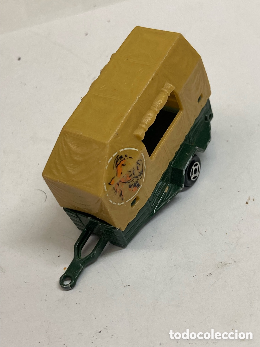 Coches a escala: remolque de caballos Majorette es un modelo vintage de metal fundido a presi&oacute;n