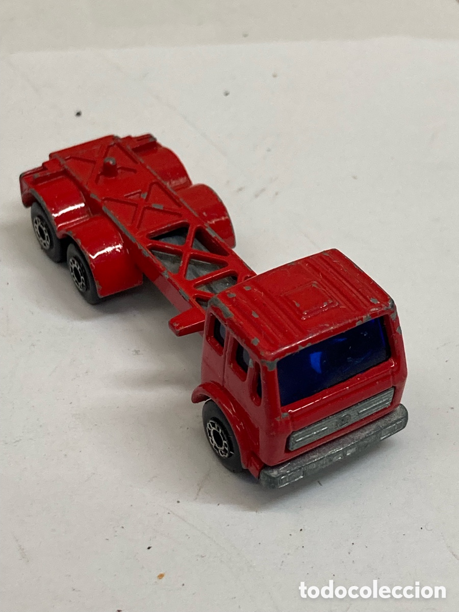 Carros em escala: cami&oacute;n de juguete cl&aacute;sico Matchbox Superfast Mercedes Container Truck rojo de 1976
