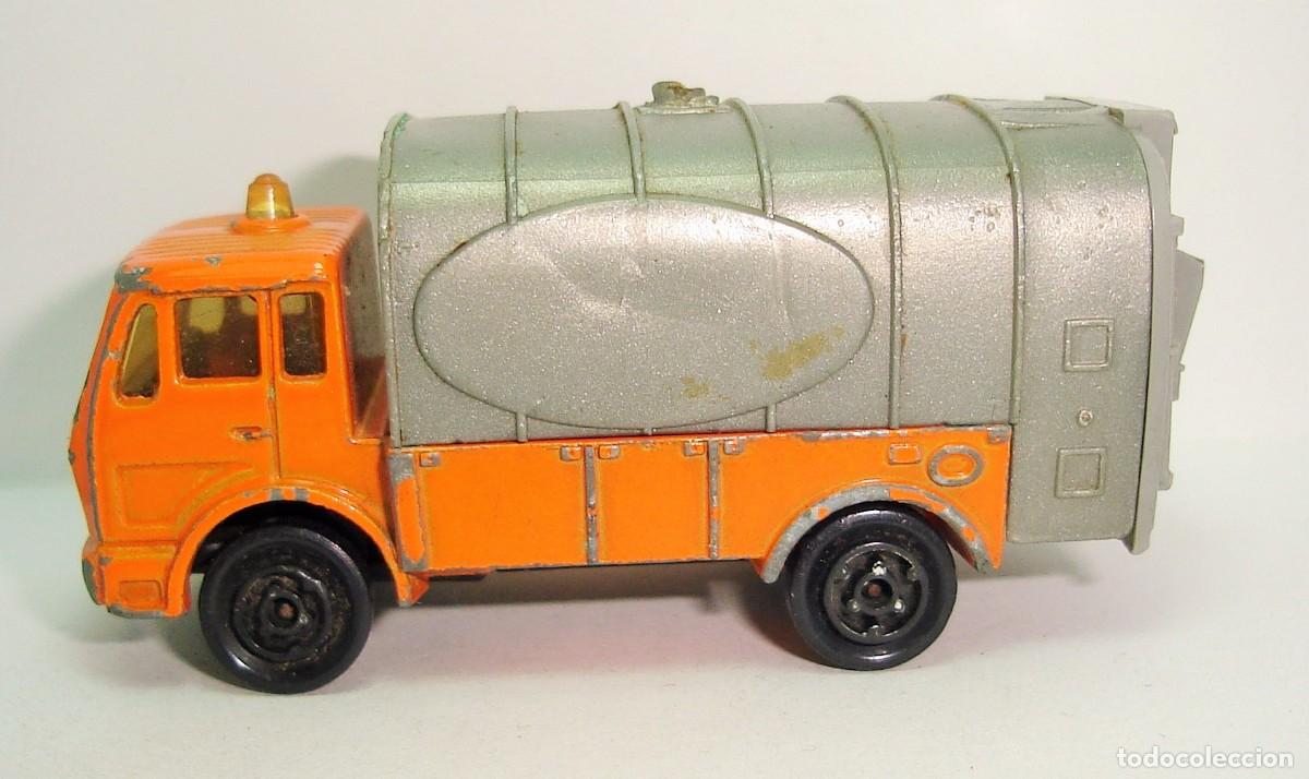 Coches a escala: CAMION MERCEDES RECOGIDA DE BASURAS MAJORETTE ESCALA 1:100 LOTE 239