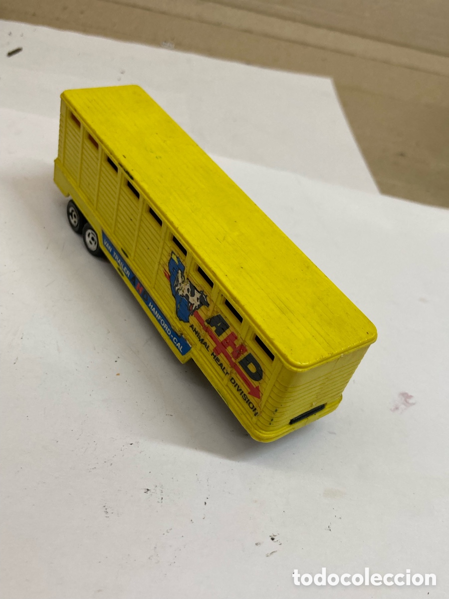 Coches a escala: remolque de juguete Vintage Van Trailer de la divisi&oacute;n Animal Health