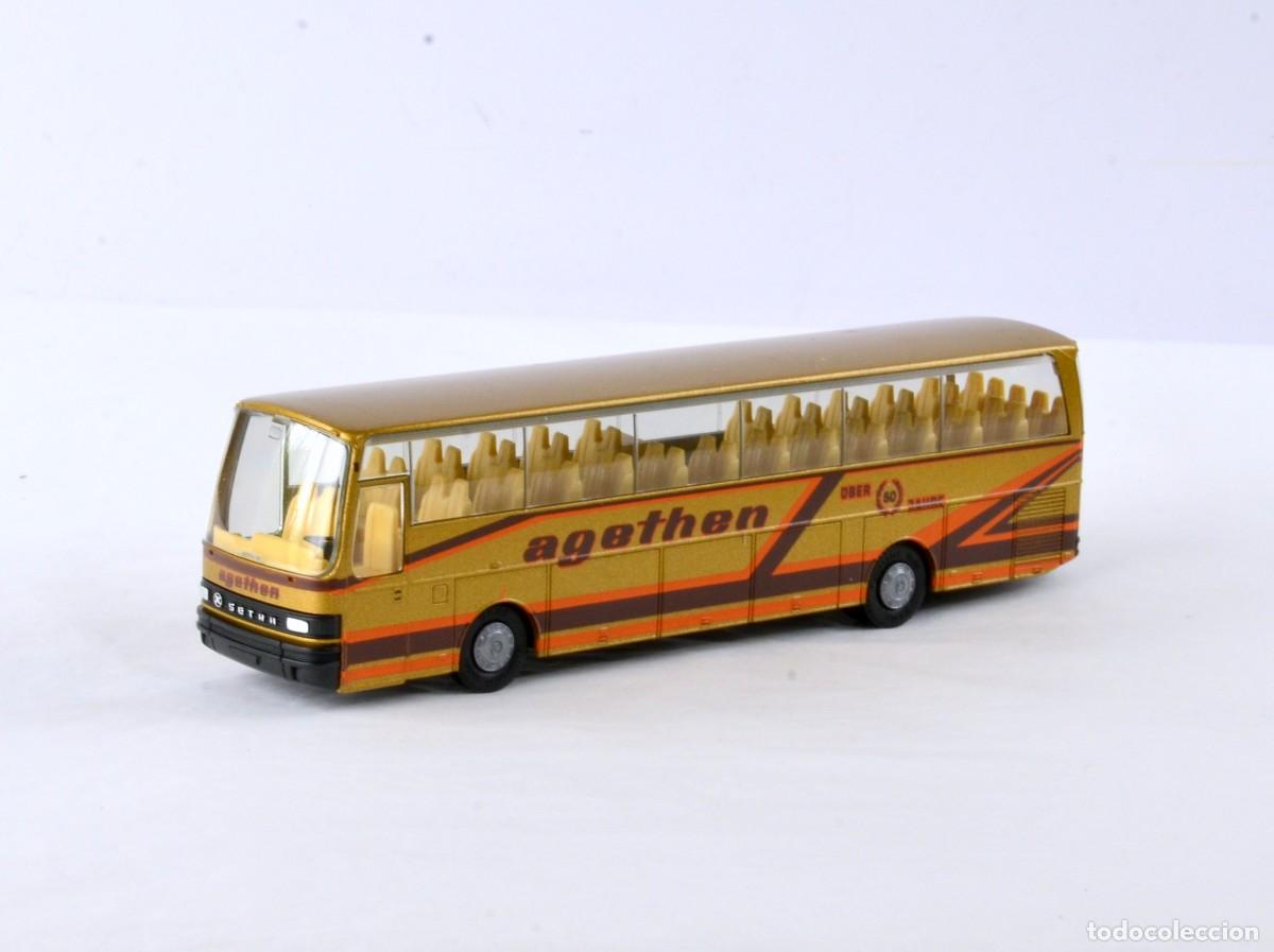 Coches a escala: Herpa Escala 1:87 H0 Autocar Setra S228DT con Caja