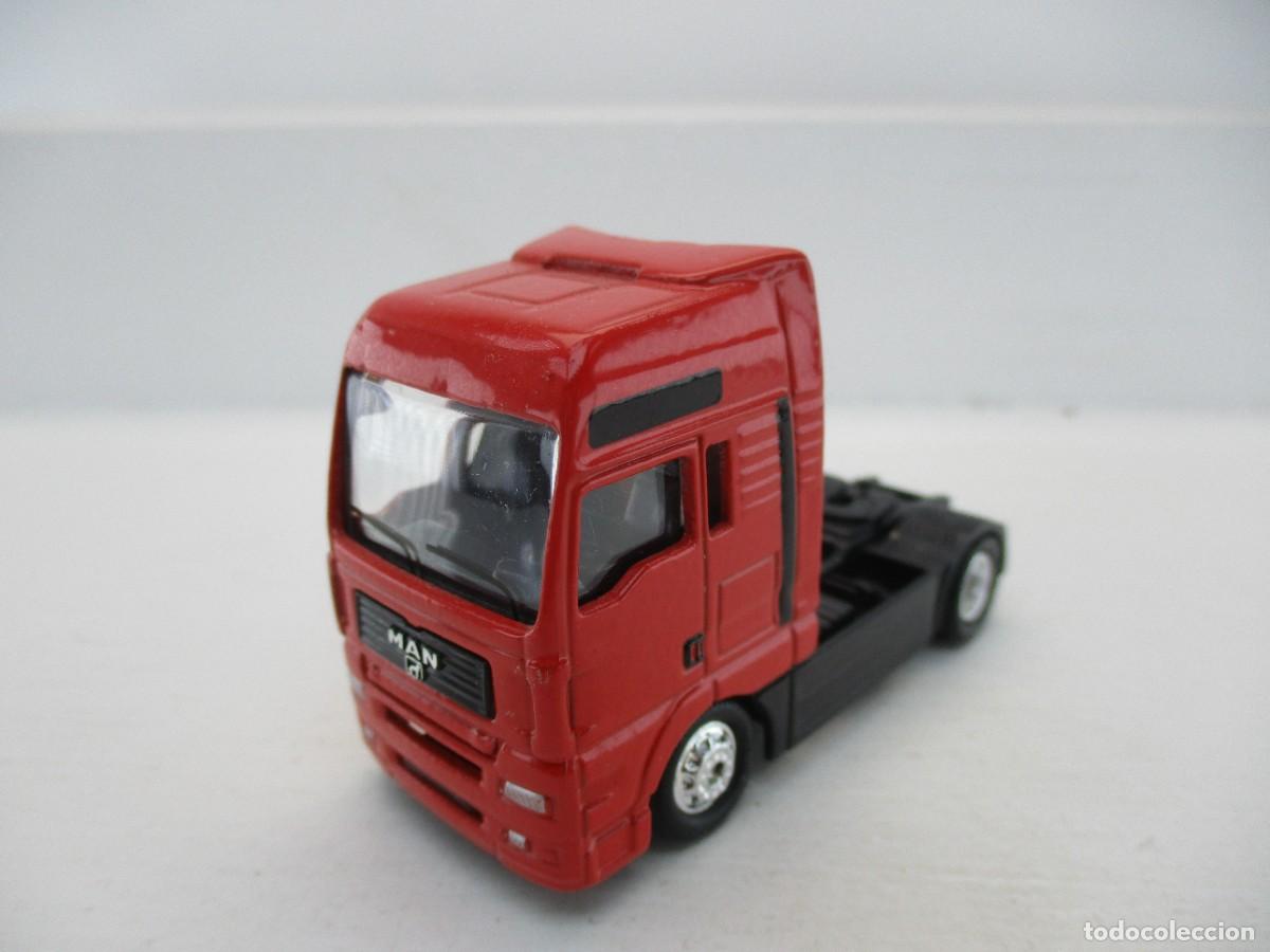 Auto in scala: CAMION ESCALA 1:87 REF RK